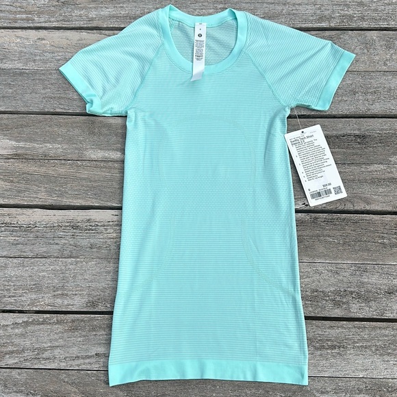 lululemon athletica Tops - Lululemon Swiftly Tech Short-Sleeve Shirt 2.0 Ideal Mint size 0 NWT